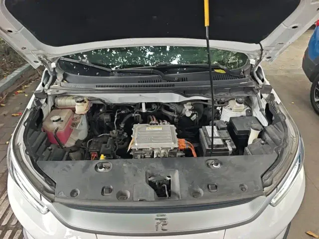 BYD Yuan Pro — Фото автомобиля 19