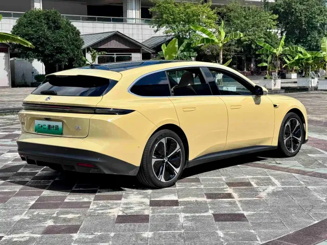 Nio ET5 Touring — Фото автомобиля 15