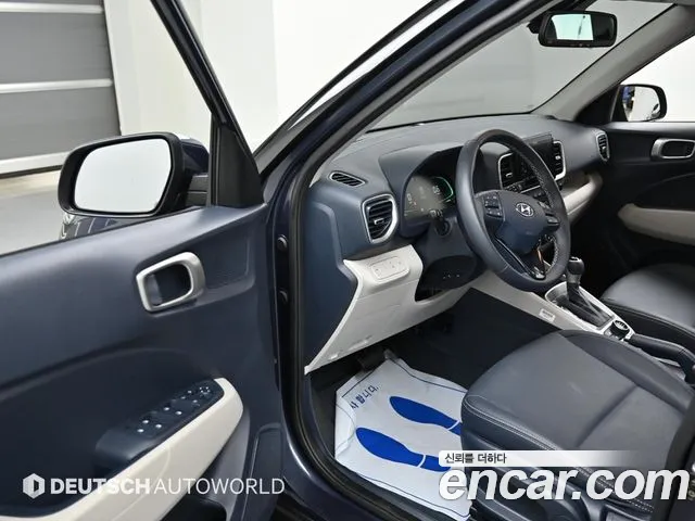 Hyundai Venue — Фото автомобиля 11