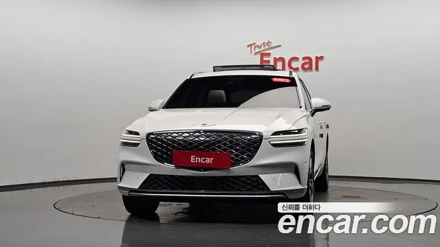 Genesis GV70 Electrified — Фото автомобиля 3
