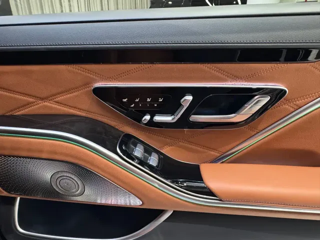 Mercedes-Benz Maybach S-Class — Фото автомобиля 15