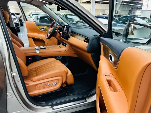 GAC Trumpchi Xiangwang S9 — Фото автомобиля 8