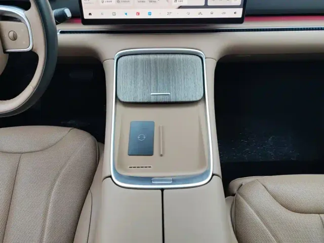 Leapmotor C11 — Фото автомобиля 16
