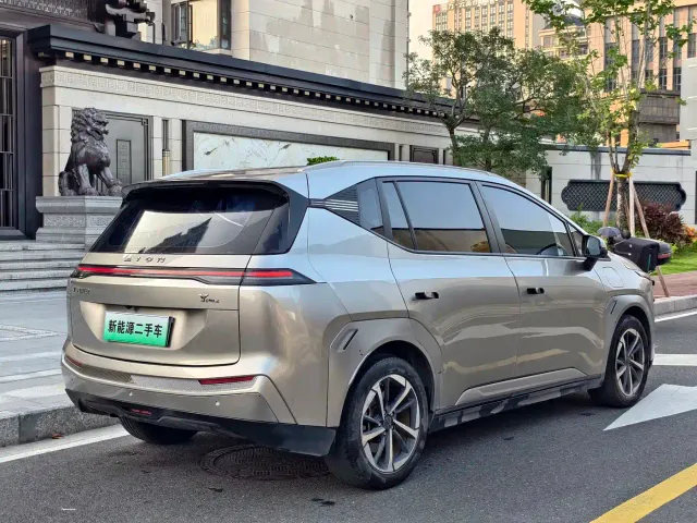 GAC Aion Y — Фото автомобиля 9