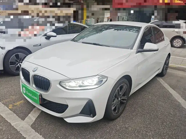 Фотография автомобиля — BMW 1 Series