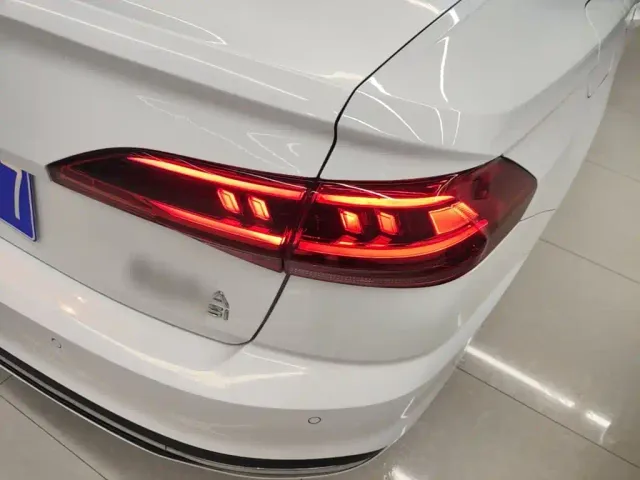 Volkswagen Bora — Фото автомобиля 7