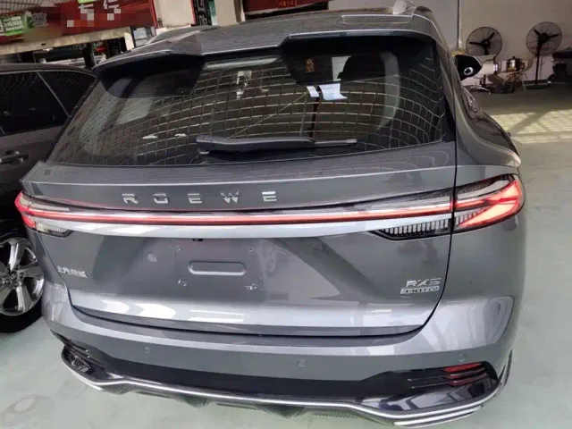 Roewe RX5 — Фото автомобиля 3