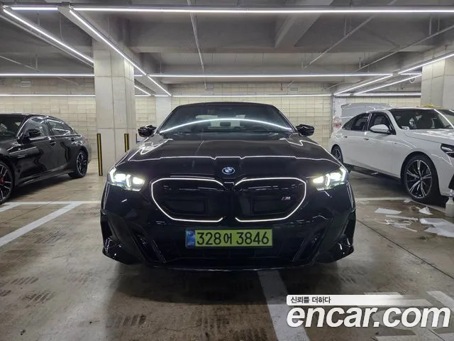 BMW i5 — Фото автомобиля 3