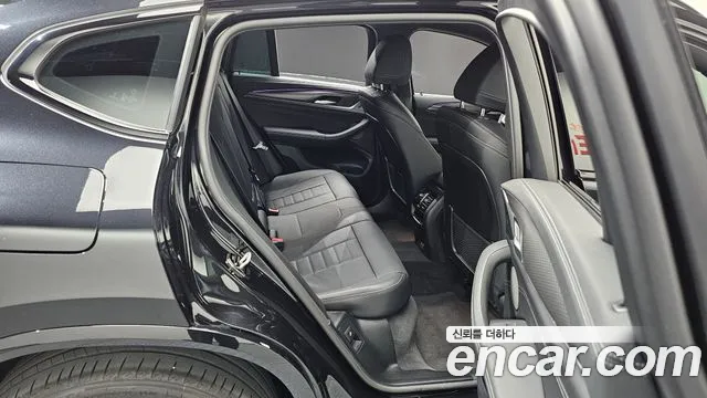 BMW X4 xDrive20i M Sport Pro Special Edition — Фото автомобиля 11