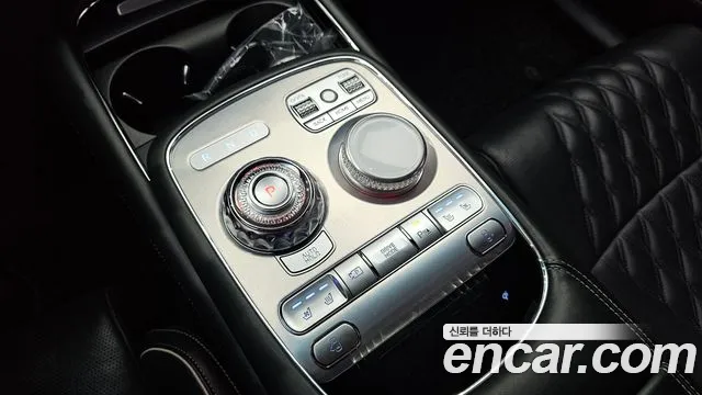 Genesis G90 — Фото автомобиля 18