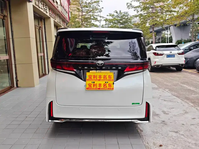Toyota Vellfire — Фото автомобиля 5