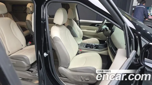 Kia Canival Новый Carnival 4 поколение Дизель 9 мест Hi-Limousine — Фото автомобиля 12