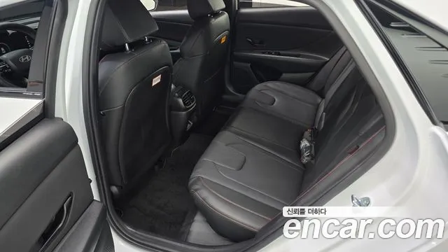 Hyundai Avante CN7 — Фото автомобиля 18