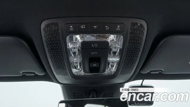 Mercedes-Benz EQB — Фото автомобиля 12