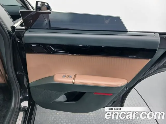 Hyundai Grandeur GN7 — Фото автомобиля 14