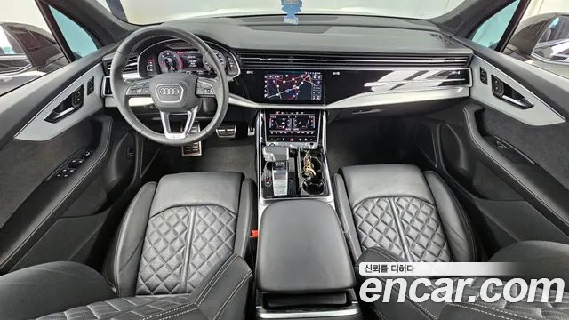 Audi Q7 — Фото автомобиля 6