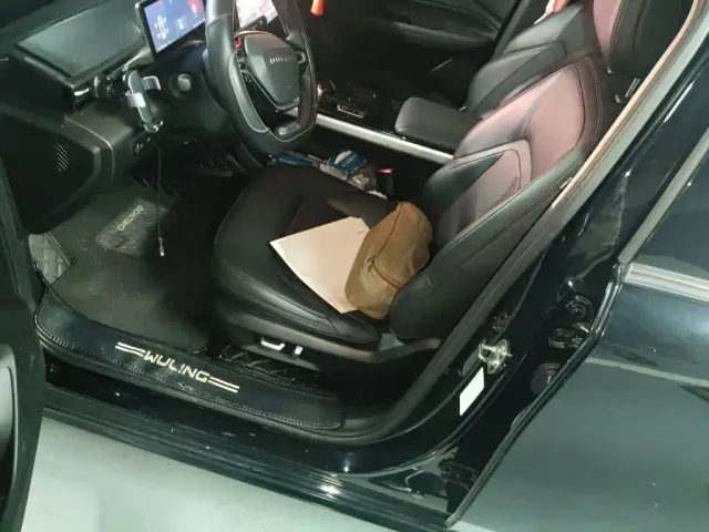Wuling Starlight — Фото автомобиля 12