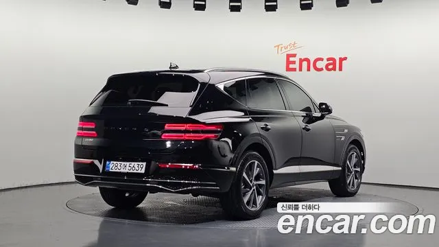 Genesis GV80 2.5T Бензин AWD — Фото автомобиля 2