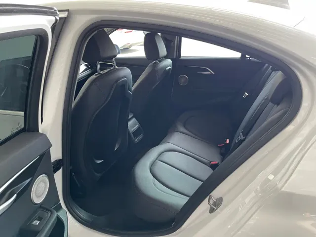 BMW 1 Series — Фото автомобиля 19