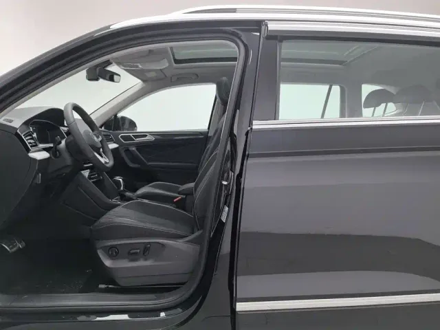Volkswagen Tiguan L — Фото автомобиля 10