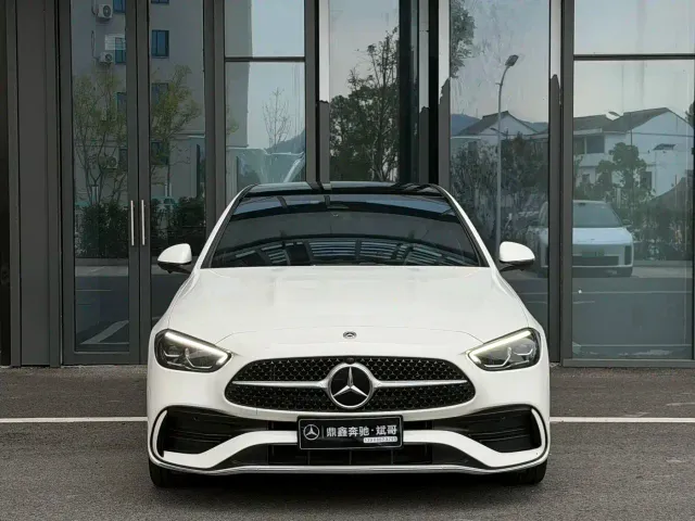 Mercedes-Benz C-Class — Фото автомобиля 2