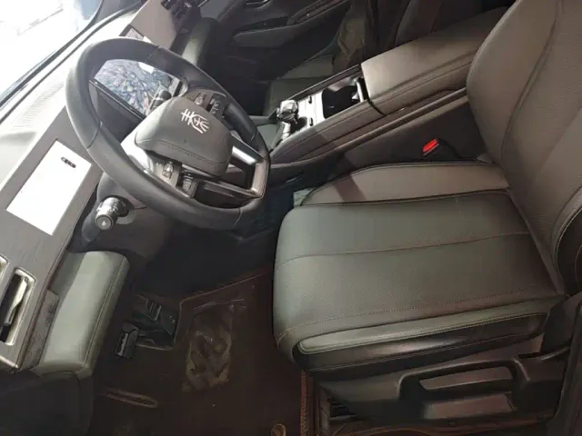 BYD Qin L — Фото автомобиля 14