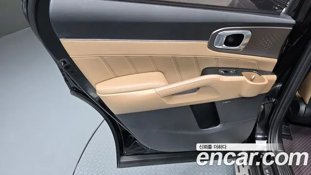 Kia Sorento Бензин 2.5T 2WD — Фото автомобиля 7