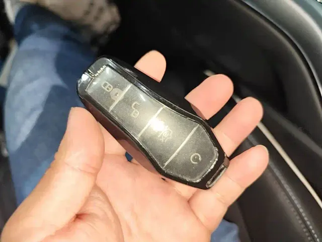 BYD Seal — Фото автомобиля 8