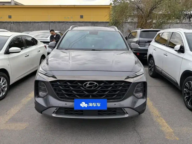 Hyundai Santa Fe — Фото автомобиля 2