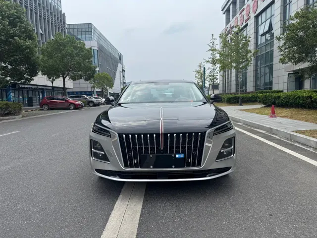 Hongqi H5 — Фото автомобиля 3