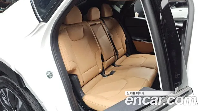 Kia EV6 — Фото автомобиля 25