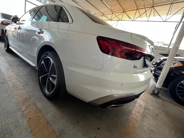 Audi A4L — Фото автомобиля 6