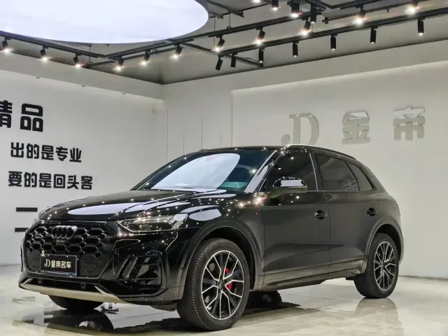 Фотография автомобиля — Audi Q5L