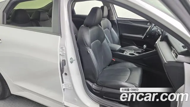 Kia K5 K5 3 поколение 2.0 LPI(Для проката) — Фото автомобиля 11