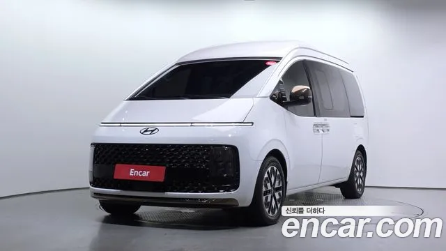 Фотография автомобиля — Hyundai Staria