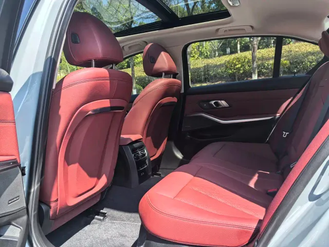 BMW 3 Series — Фото автомобиля 6