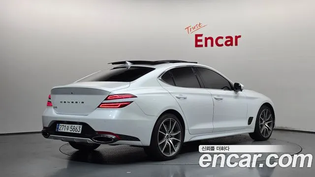Genesis G70 New — Фото автомобиля 2