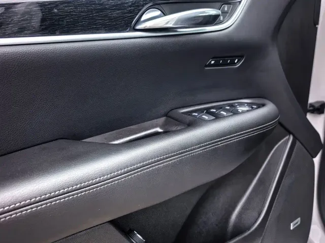 Cadillac XT5 — Фото автомобиля 18