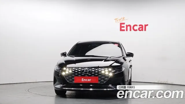 Hyundai Grandeur — Фото автомобиля 3