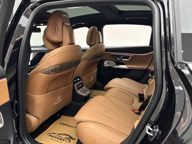Mercedes-Benz E-Class — Фото автомобиля 9
