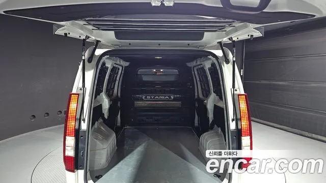 Hyundai Staria Staria L3.5 Карго 3 места — Фото автомобиля 19