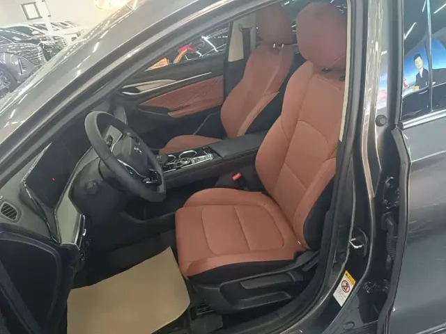 Changan Eado — Фото автомобиля 14