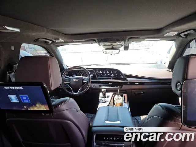 Cadillac Escalade Generation 5 — Фото автомобиля 7
