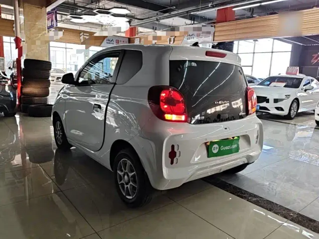 Roewe Clever — Фото автомобиля 4