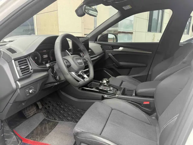 Audi Q5L Sportback — Фото автомобиля 8