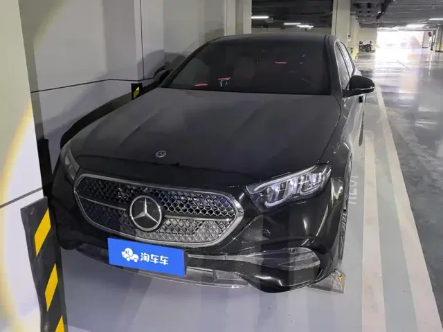 Mercedes-Benz E-Class — Фото автомобиля 2