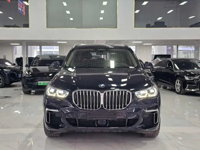 BMW X5 — Фото автомобиля 2