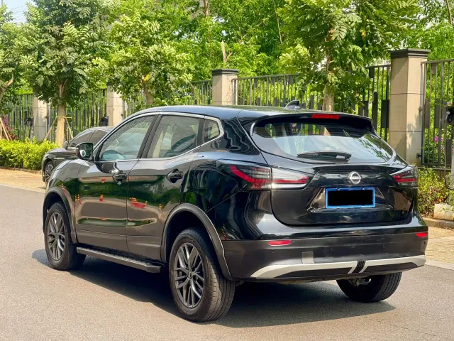 Nissan Qashqai — Фото автомобиля 7