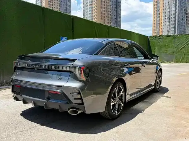 Lynk & Co 03 — Фото автомобиля 6