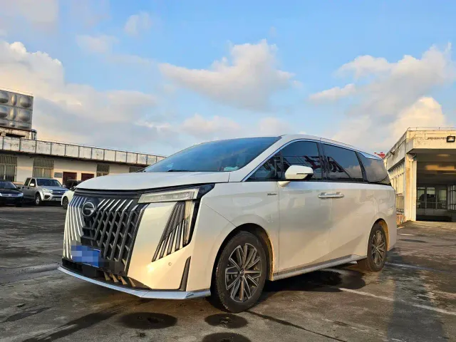 Фотография автомобиля — GAC Trumpchi M8